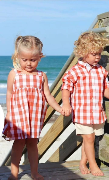 Kırmızı Ekoseli Gömlek ve Krem Şort Takım - Resim 2