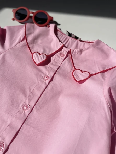 Kalp Detaylı Pembe Gömlek ve Koyu Mavi Kot Pantolon Takım - 2