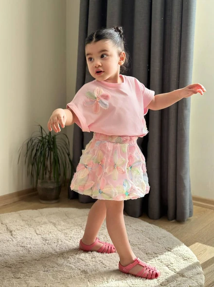 Çiçek Aplikeli Pembe Tişört ve Tül Etek Takımı