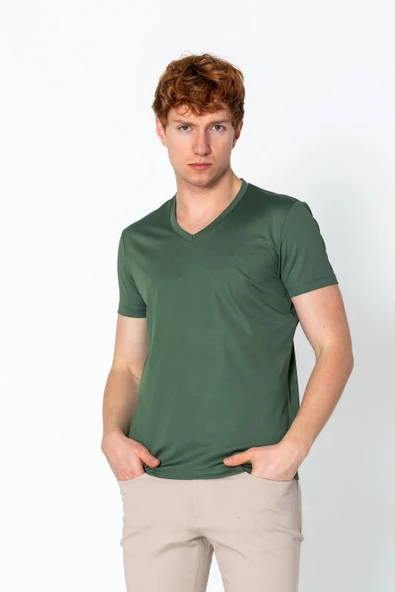 Erkek Fit Rahat Naylon V Yaka Seyahatlik Kırışmaz T-Shirt