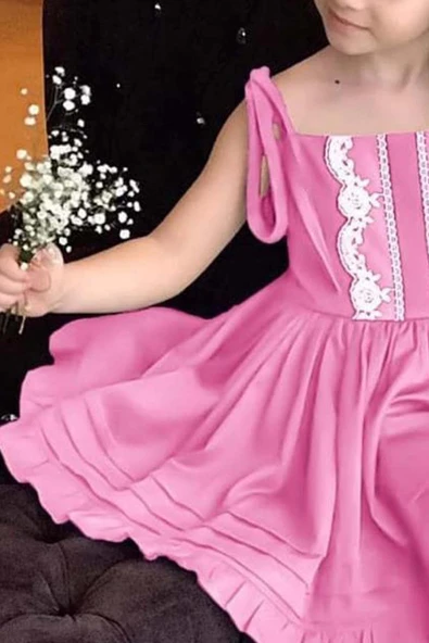 Kız Çocuk İp Askılı Bağlamalı Göğsü Dantel İşlemeli Pileli Pembe Keten Elbise - 3