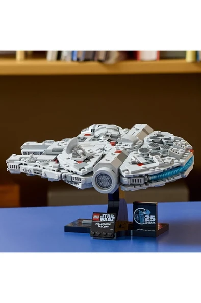 LEGO ® Star Wars™ Millennium Falcon™ 75375 - 18 Yaş ve Üzeri İçin Yapım Seti (921 Parça)