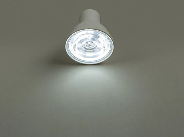 NOAS YL91 0701 M 7W Mercekli Led Çanak Ampül 6500K Beyaz Işık GU10 Duy - 2