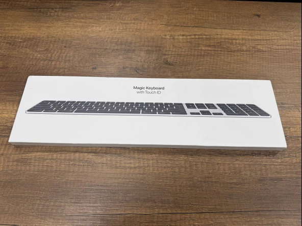 Apple Magic Keyboard Touch ID ve Sayısal Tuşlu Magic Keyboard – TR Q Klavye - Siyah MMMR3TQ/A (SIFIR KAPALI KUTU) - 2