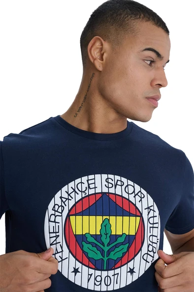 Fenerbahçe Orijinal Kabartma Logo Lacivert Tribün T-Shirt + Bileklik Set Hediyelik Ahşap Kutulu - 7