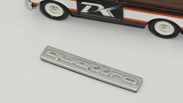 DK Tuning Quattro Gri Torpido Bagaj Logo Amblem Audi İle Uyumlu - Resim 4