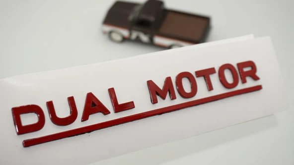 DK Tuning Tesla Dual Motor Bagaj Kırmızı Yazı Logo Arma ürün görseli