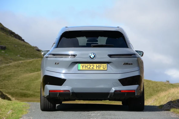 DK Tuning iX Bagaj Siyah ABS 3MYazı Logo Arma Bmw İle Uyumlu - 3