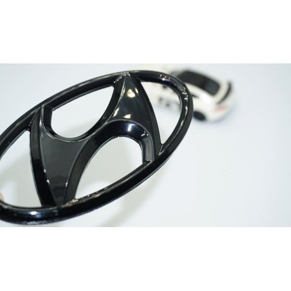 DK Tuning i20 Parlak Siyah Ön Panjur Logo Hyundai İle Uyumlu