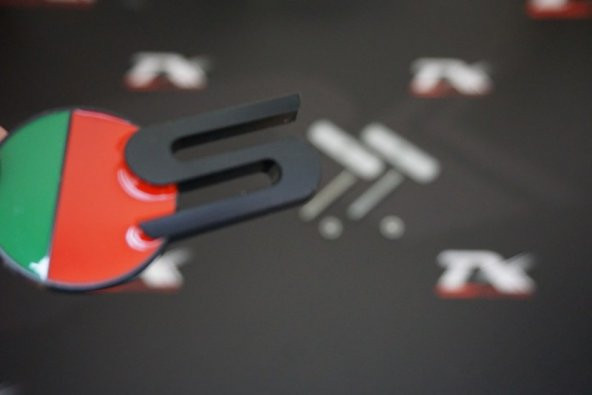 Jaguar S Logo Ön Panjur Vidalı 3D Krom Metal Logo Amblem