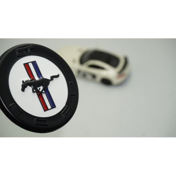 DK Ford Mustang 2.3T GT500 Siyah Beyaz Metal Bagaj Logo Arma Amblem