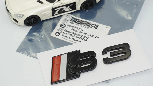 DK Tuning S3 Siyah Gri Kırmızı Bagaj Logo Audi İle Uyumlu - 5