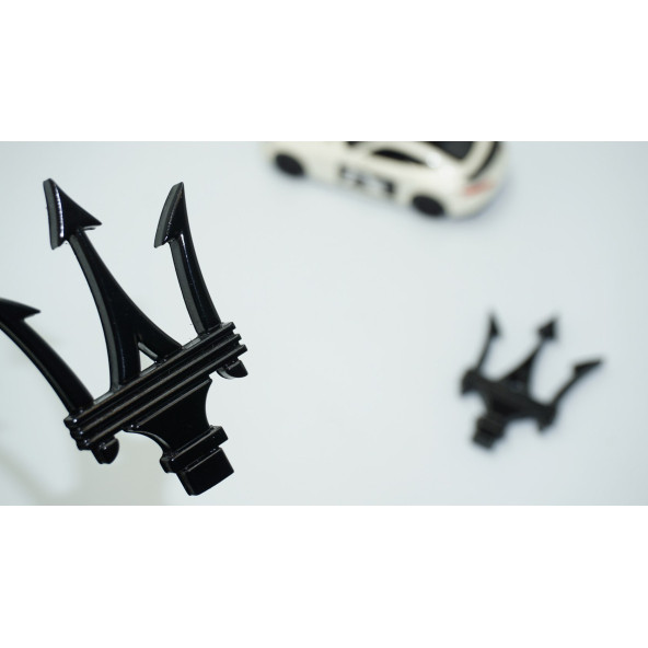 DK Tuning Maserati Yan Kanatlar Siyah 3M 3D Rozet Amblem Seti