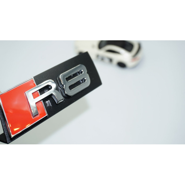 DK Tuning R8 Gümüş Kırmızı 3D Ön Panjur Logo Audi İle Uyumlu