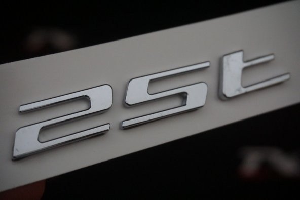 Jaguar 25t XF XE Orjinal Bagaj Yazı Logo ürün görseli 1