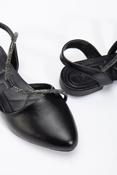 Zowie Kadın Siyah Taşlı Arkası Kapalı Burunlu Ortopedik Babet - 4