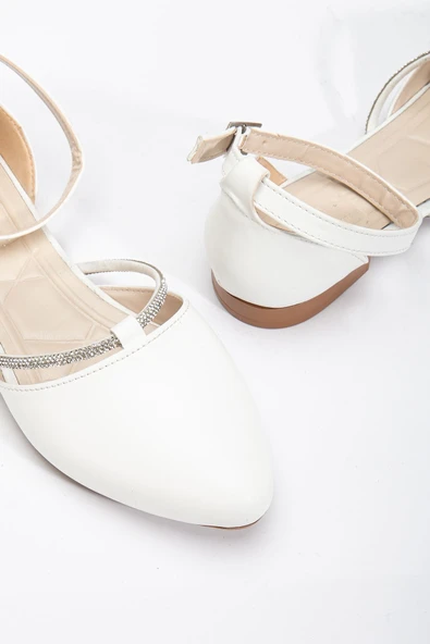 Silver Kadın Beyaz Taşlı Arkası Kapalı Ortopedik Topuklu Ayakkabı - Resim 4