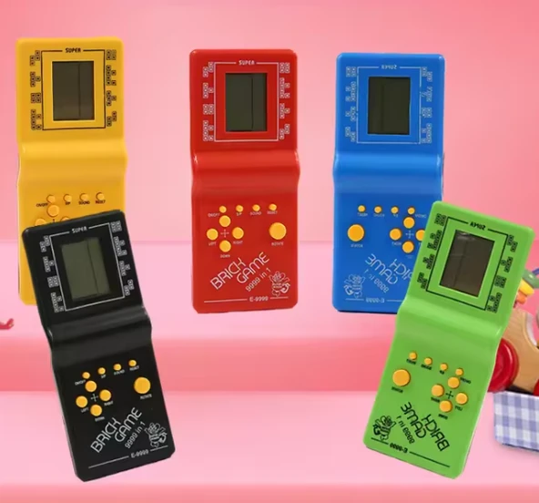 Nostaljik Tetris Oyunu Pilli Karışık Renkli El Atarisi - 1 Adet