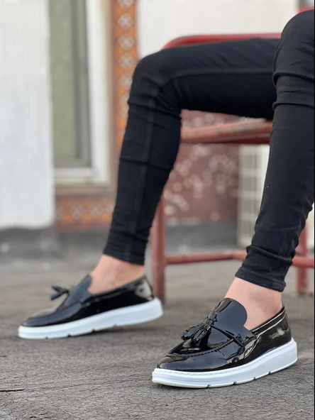 ET0005 Bağcıksız Yüksek Taban Klasik Rugan Kemerli Püsküllü Corcik Erkek Ayakkabı ürün görseli