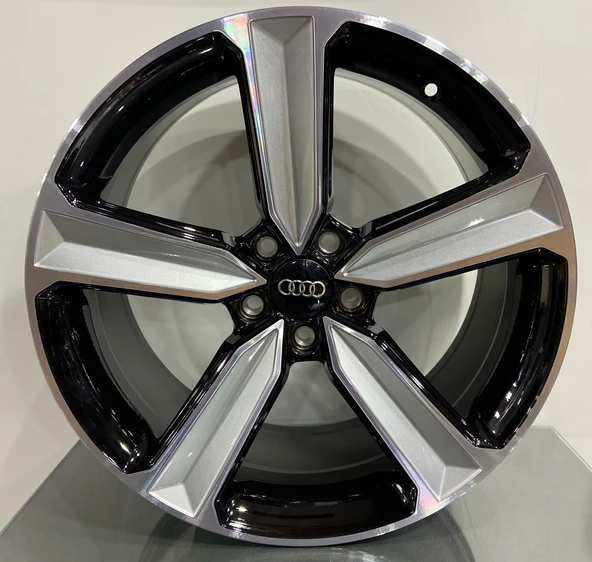 8.0X18 PCD 5X112 EMR S-1015 BabaYaga BD ET35 66.45 Jant