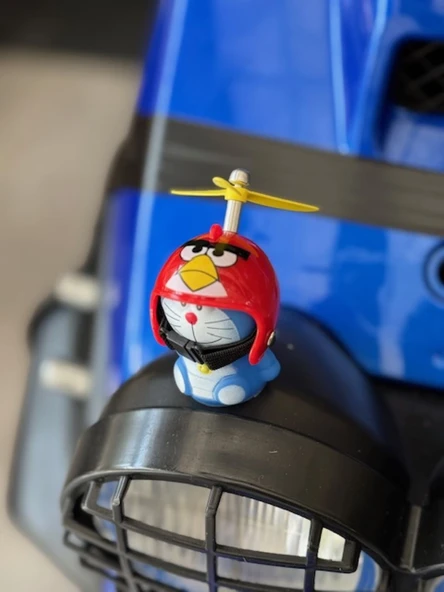Anime Kedicİk ANGRE BIRDS Kedicik Araç Motor Masa Torpido Süsü Kasklı