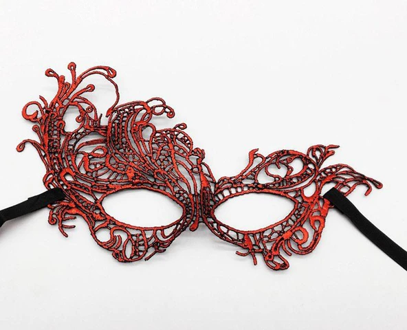 KENPAZAR Kırmızı Renk Dantel Örgü İşlemeli Parti Maskesi Model 1