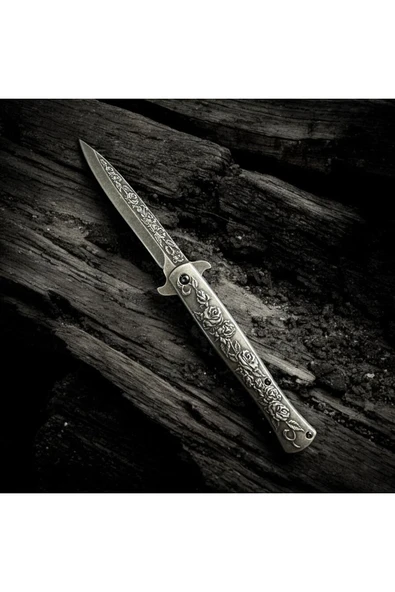 Otantik Gül Kabartmalı Çelik Çakı ürün görseli