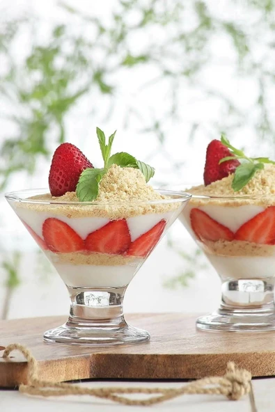 LAV Cam Ayaklı Dondurmalık 165cc Magnolia Kase - 6 Adet