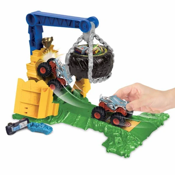 Hot Wheels Monster Trucks Arenada Rhinomite Mücadelesi Oyun Seti HTP18 - 3