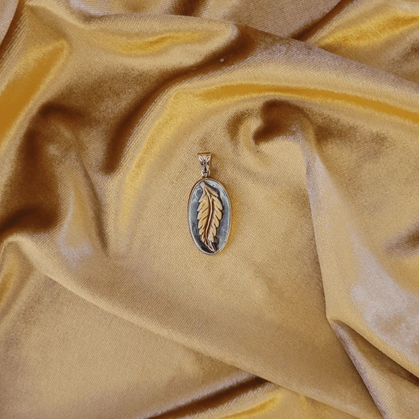 Ay Işığında Huzur Bronz Çini Taşlı Çelik Zincir Kolye - Resim 4