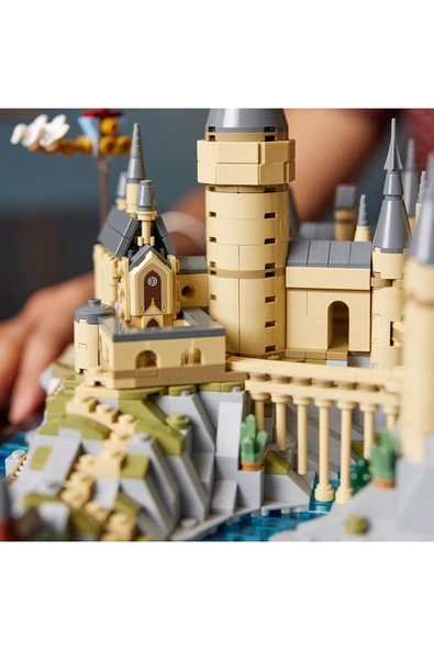 LEGO ® Harry Potter™ Hogwarts™ Şatosu ve Bahçesi 76419 - 18+ Koleksiyonluk Model Seti (2660 Parça) - 5