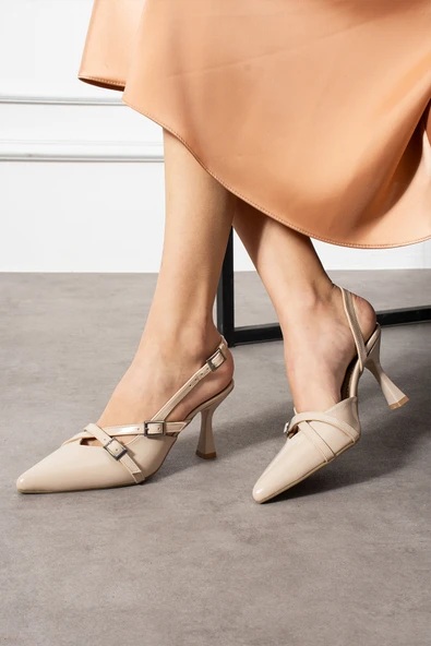 KLEONY Çapraz Çift Bantlı Bej Rugan Kadın Klasik Topuklu Ayakkabı