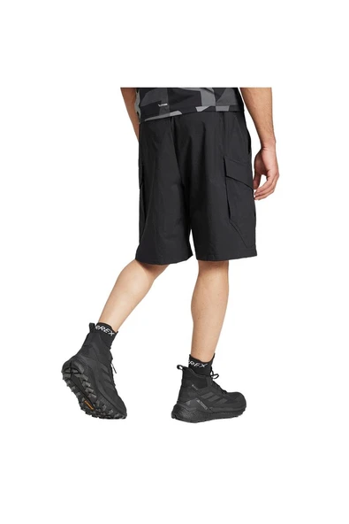 adidas Erkek  Siyah  Şort CARGO SHORTS JE9420 - 4
