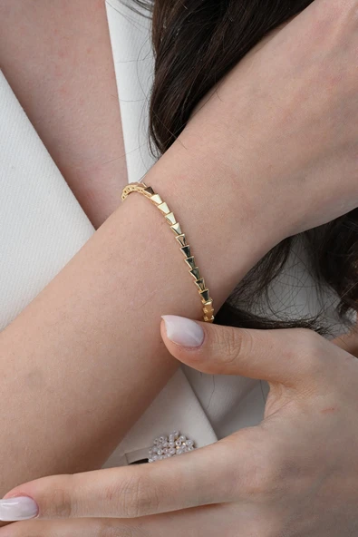 Gümüş altın yaldızlı modern görünümlü ardışık üçgenler bileklik SGTL12852GOLD ürün görseli