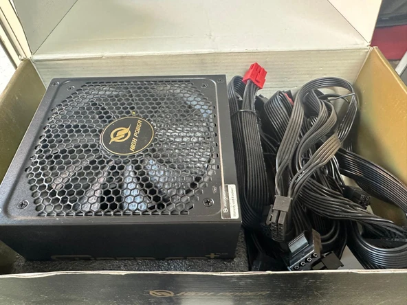 High Power Performance Gold GD HP1-J750GD-F12S 750 W Power Supply 2.EL KULLANILMIŞ - 2