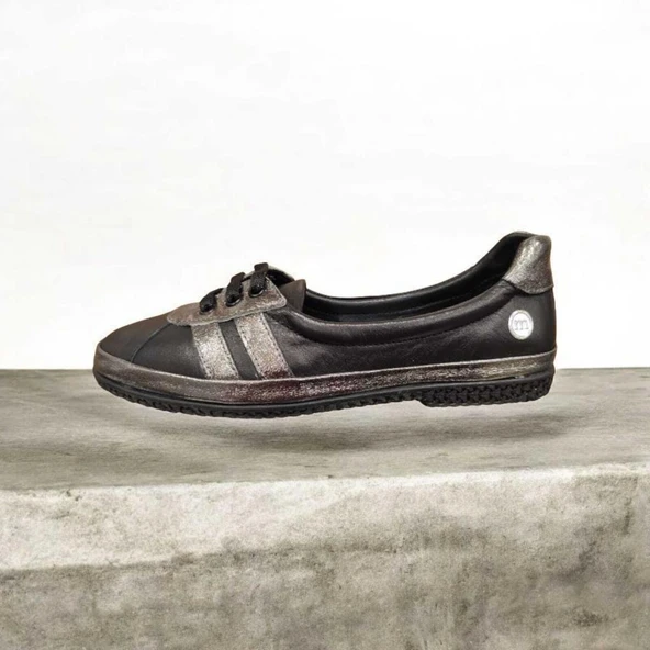 MAMMAMİA D25YA-715 YUMUŞAK DERİ GÜNLÜK KADIN BABET AYAKKABI - Resim 2