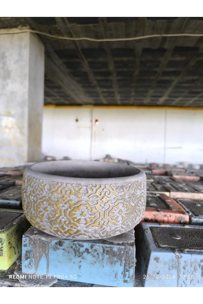 Dantel desen Gold gri beton saksı