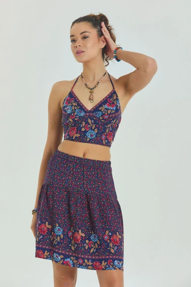 Sırtı Açık Boyundan Bağlamalı Kuplu Crop Bluz - 2