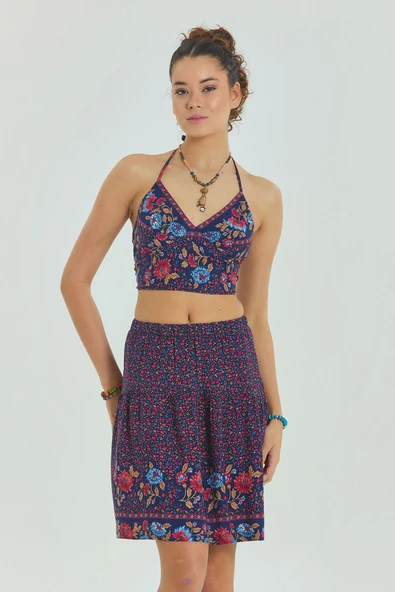 Sırtı Açık Boyundan Bağlamalı Kuplu Crop Bluz