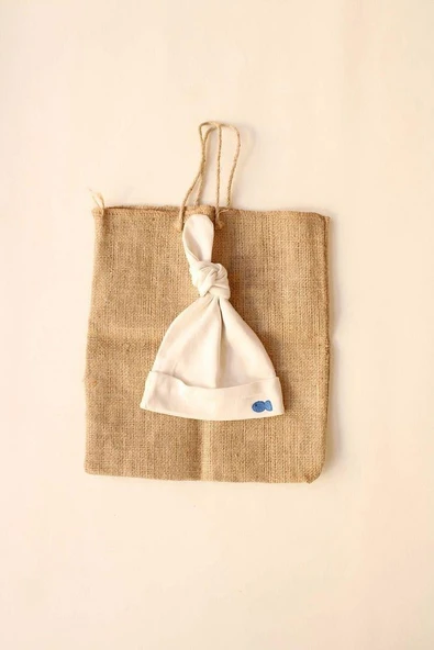 Balık Nakışlı Yenidoğan Şapka ürün görseli