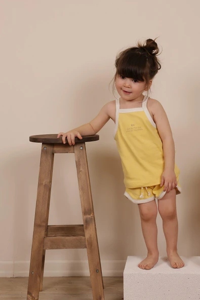 Pastel Sarı Askılı Şortlu Takım - 3