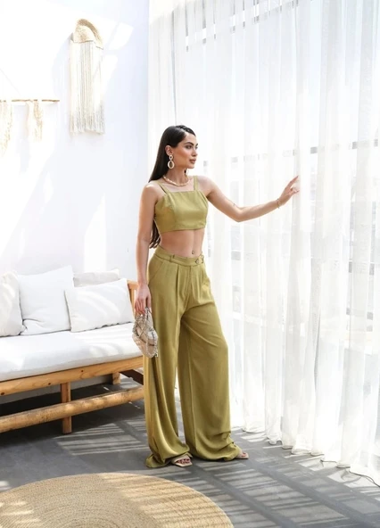 Keten Gi̇peli̇ Crop Ve Pantolon İki̇li̇ Takim