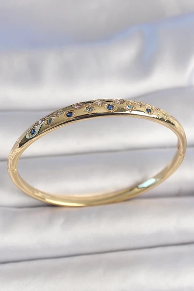 Pirinç Gold Renk Yıldız İşlemeli Zirkon Taşlı Kadın Kelepçe - TJ-BB6916