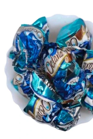Şölen Şölen Octavia Kakaolu Krema Dolgulu Hindistan Cevizi Çikolata 1 KG ürün görseli