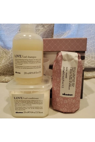 DAVİNES Love Curl Şampuan 250 ml  Love Krem 250 ml + Curl Building Serum 250 ml