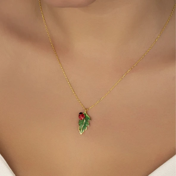 Vaoov 925 Ayar Gümüş Mineli Yeşil Yaprak ve Uğurböceği Kolye - Resim 2