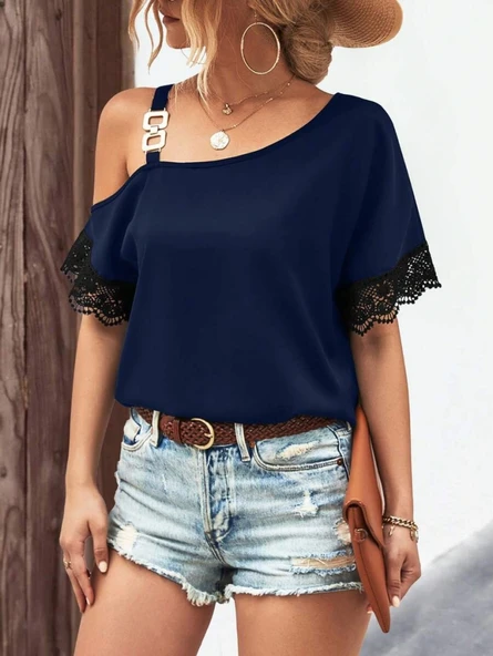 Lucky Life Kadın Tek Omuzu Askılı Kısa Kollu Toka Detaylı Dantelli Viskon Bluz - Resim 3