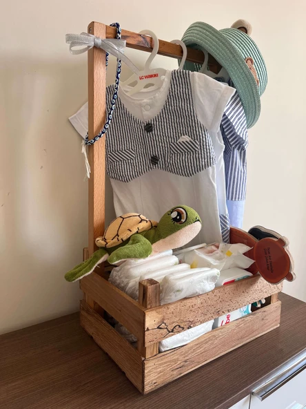 Dekoratif Ahşap Bebek Sepeti – 40 Uçurma Babyshower Hediyesi