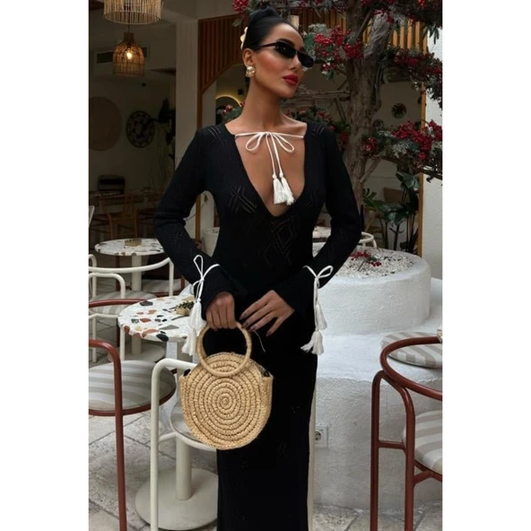 Püskül Lucky Life Kadın Bağcık Detaylı V Yaka Ajurlu Elbise