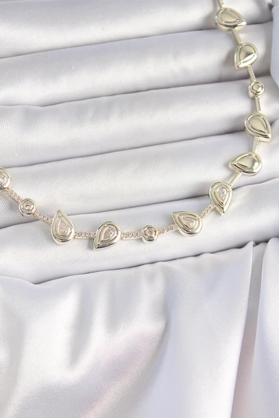 Pirinç Gold Renk Zirkon Taşlı Damla Model VIP Seri Exclusive Kadın Kolye - EBJ250501W33148 ürün görseli